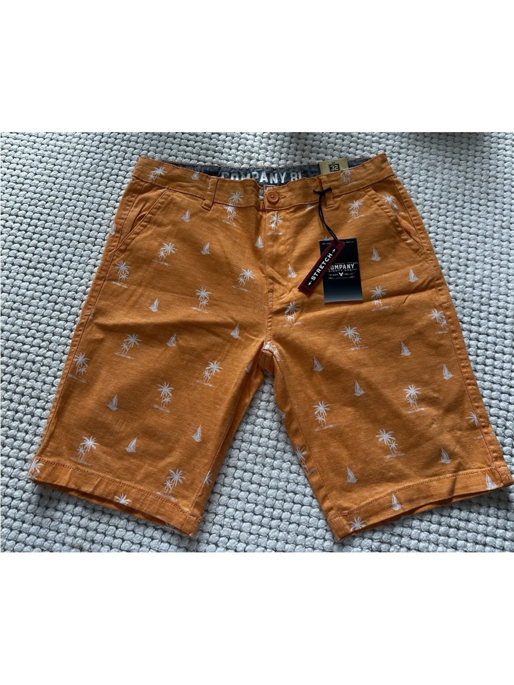 Company-81 Men’s 32x9 Orange Sail Boats Palm Trees Stretch Shorts